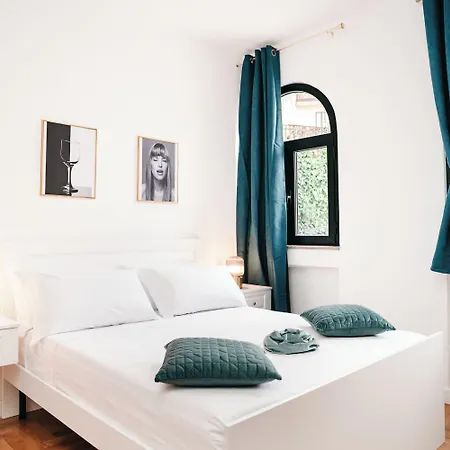 Vista By Casa Napoletana 4*